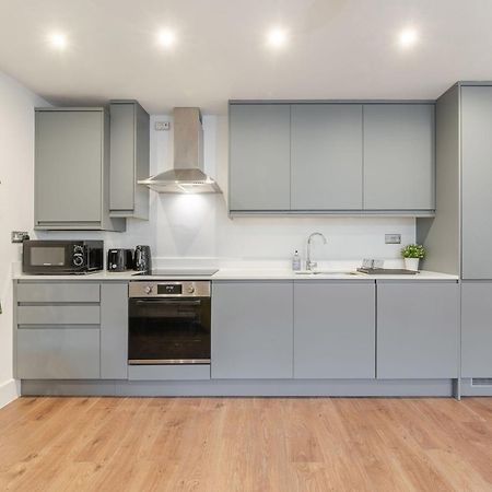 The Perfect Stay London, Home With 2 Bedrooms 1 Bath - Battersea, Vauxhall And Nine Elms Exterior photo